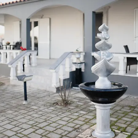 Albireo Luxury Villa *